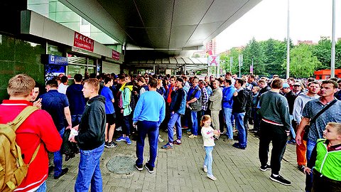 АБСУРД С БИЛЕТАМИ И НЕПРАВИЛЬНЫЕ БОЛЕЛЬЩИКИ