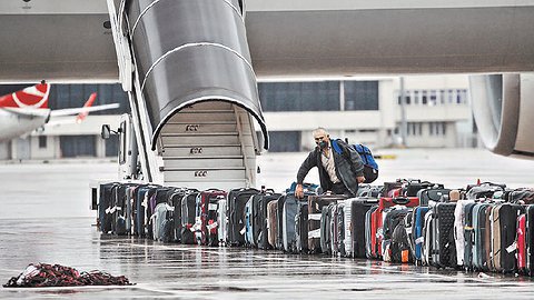 Дама не получила багаж